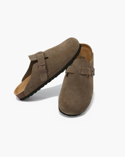 Aura d’Or Suede Clogs – Tijdloze Elegantie in Elke Stap